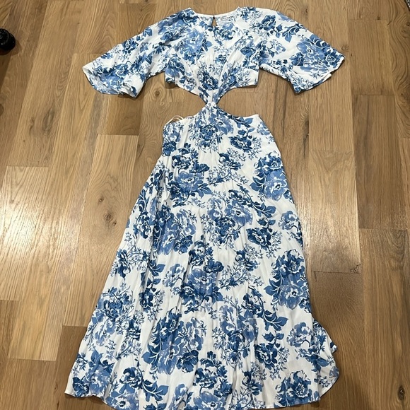 Reformation Benny cutout crepe midi dress size 2 - Picture 5 of 7